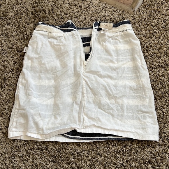 Ann Taylor Loft Skirt - Picture 9 of 12